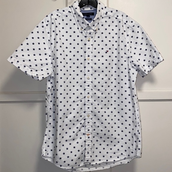 Tommy Hilfiger Other - Tommy Hilfiger Large Stars All Over Print White Button Up
